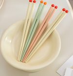 携帯用カトラリーセット 箸＋スプーン コンパクト収納 ワンタッチ開閉 鮮やかカラー 軽量135g 滑りにくい箸先 - 画像 (4)