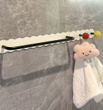 カラフル壁掛けフック 粘着式 穴あけ不要 タオルフック 浴室収納 多用途 - 画像 (2)
