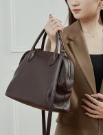 レディース本革2WAYハンドバッグ シンプルデザイン 通勤スタイル - 画像 (8)