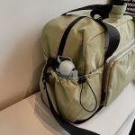 折りたたみスポーツショルダーバッグ 大容量 軽量 防水ポケット付き コンパクト収納 ジムバッグ - 画像 (8)