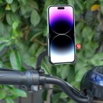 アルミ合金製 自転車用スマホホルダー 360度回転・しっかり固定・滑り止め付き - 画像 (2)